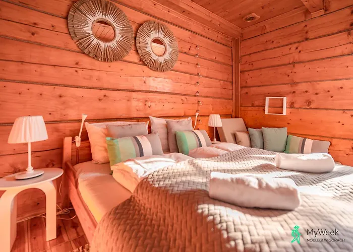 Dom Na Wzgorzu, Myweek *