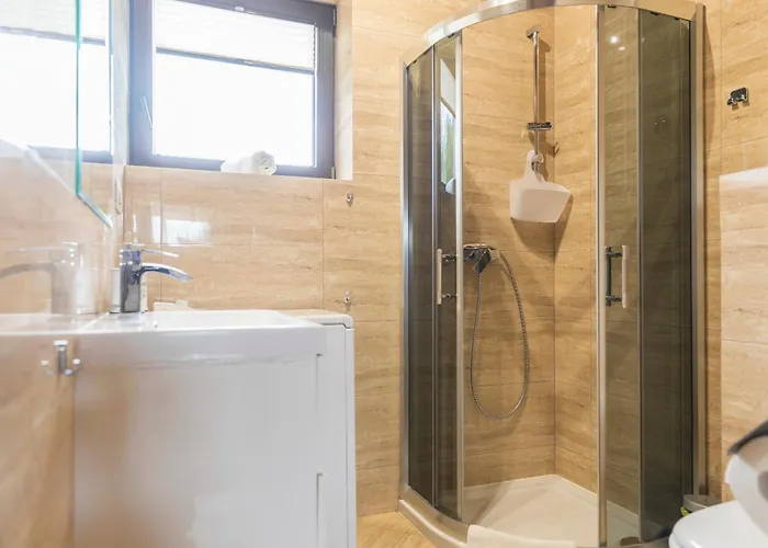 Dom Na Wzgorzu, Myweek 度假居 波兰尼卡-兹德鲁伊